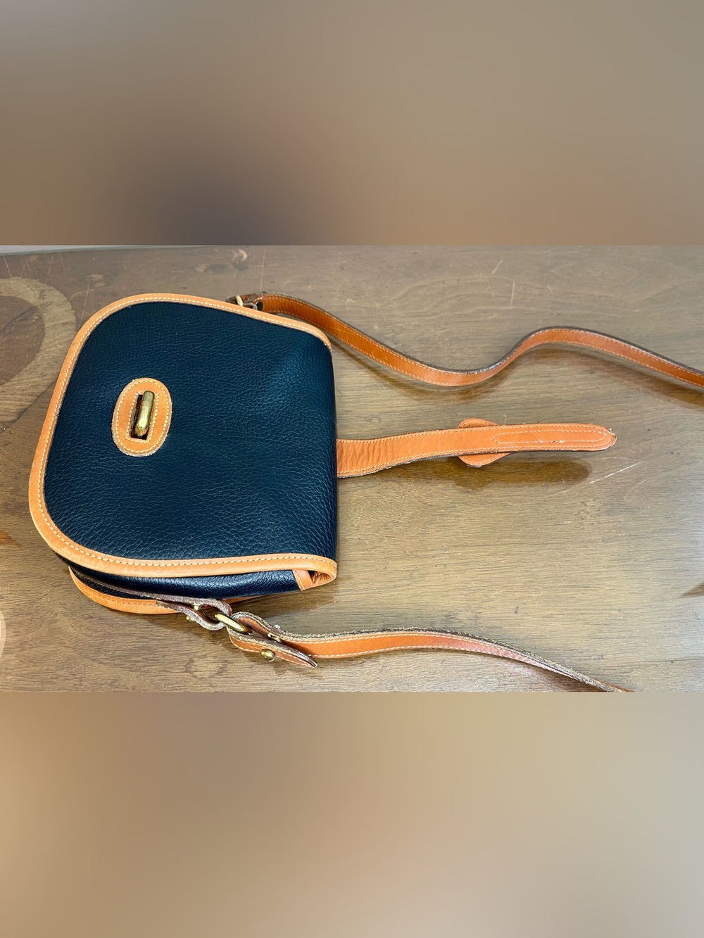Vintage Dooney & Bourke Pebbled Leather Equestrian Crossbody Bag Black/Brown - Picture 15 of 17